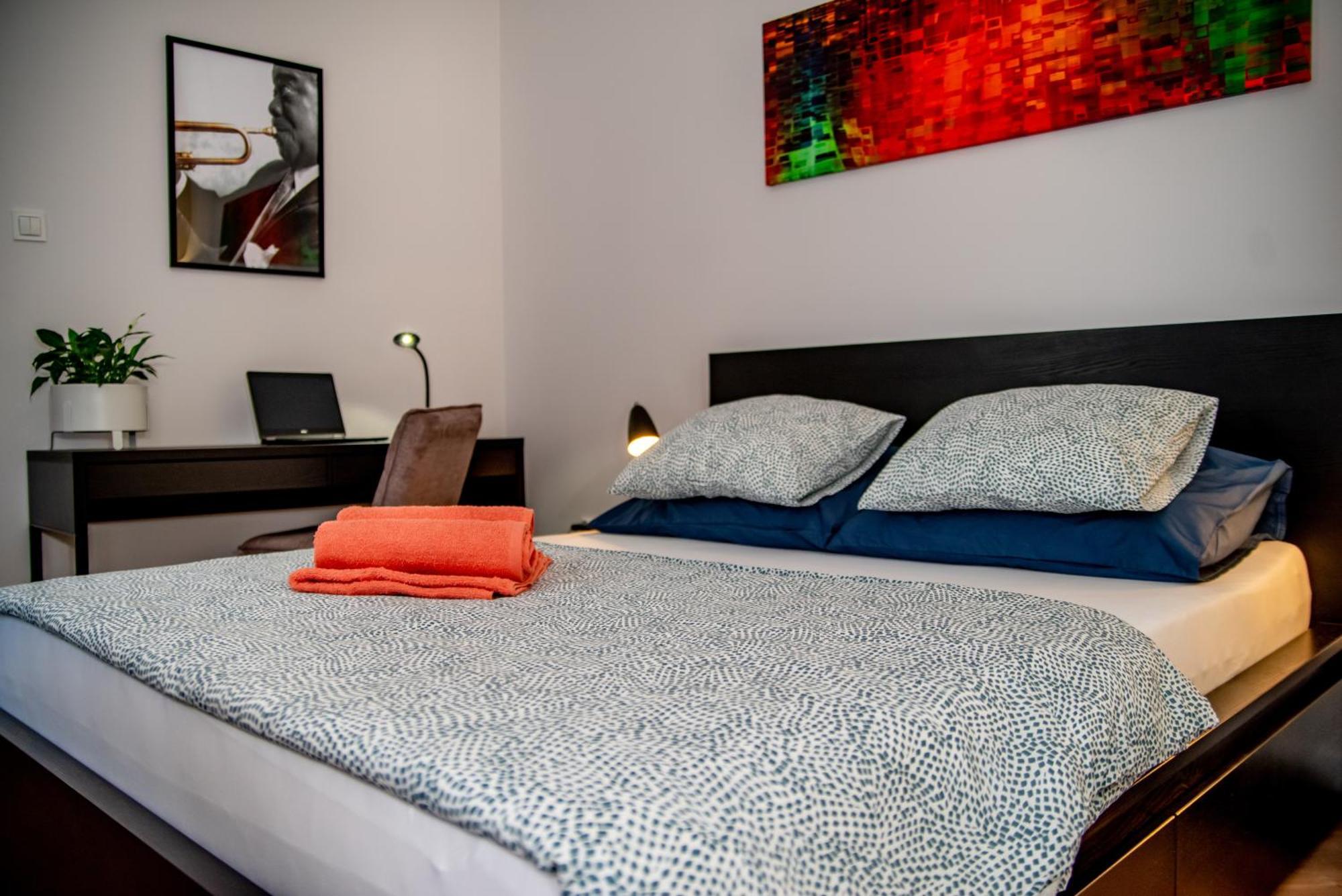 - Sloneczna Kamienica Apartment